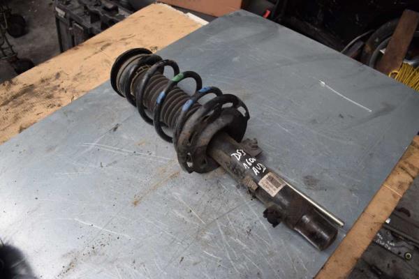 AMORTISSEUR AVANT DROIT CITROEN DS3 - Vue 1